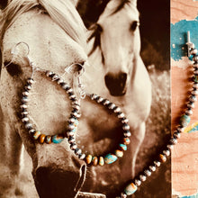 Load image into Gallery viewer, Nevada Fox Turquoise & Navajo Pearls Bracelet