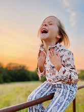 Load image into Gallery viewer, Kids All About The Cows Pullover