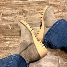 Load image into Gallery viewer, Dashing Slouched Boot by Very G