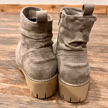 Load image into Gallery viewer, Dashing Slouched Boot by Very G