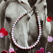 Load image into Gallery viewer, The Paige Queen Conch Bracelet