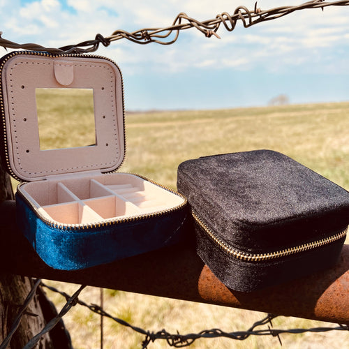 Velvet Travel Jewelry Case