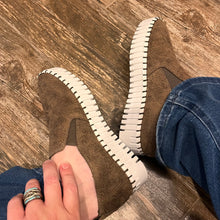 Load image into Gallery viewer, Moxie Tooled Slip On Shoe by Very G