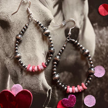 Load image into Gallery viewer, The Barbie Queen Conch Earrings