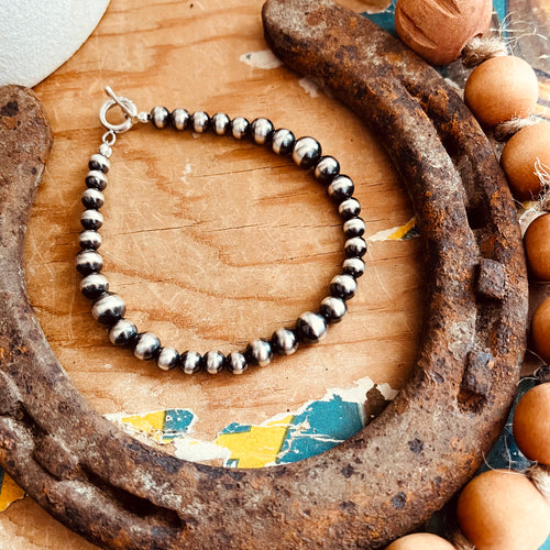 The Wavy Navajo Pearl Bracelet