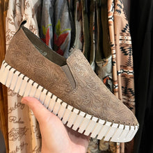 Load image into Gallery viewer, Moxie Tooled Slip On Shoe by Very G